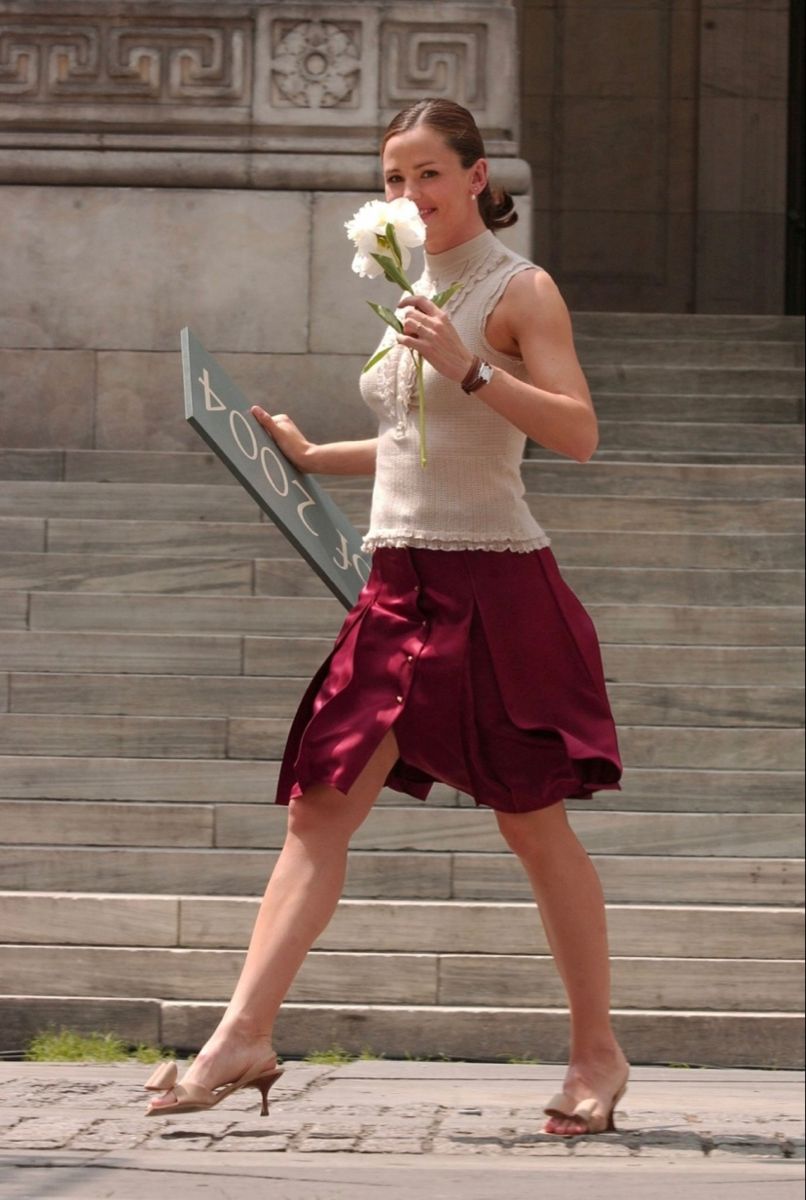 Crimson skirt, courthouse steps
